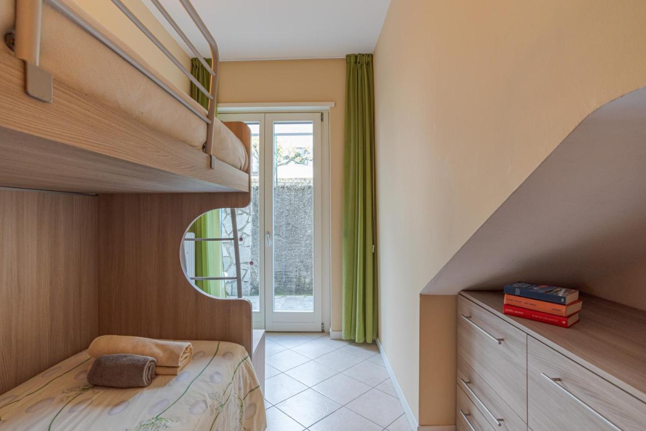 Lake Como Apartment With Balcony And Private Parking Ossuccio Luaran gambar