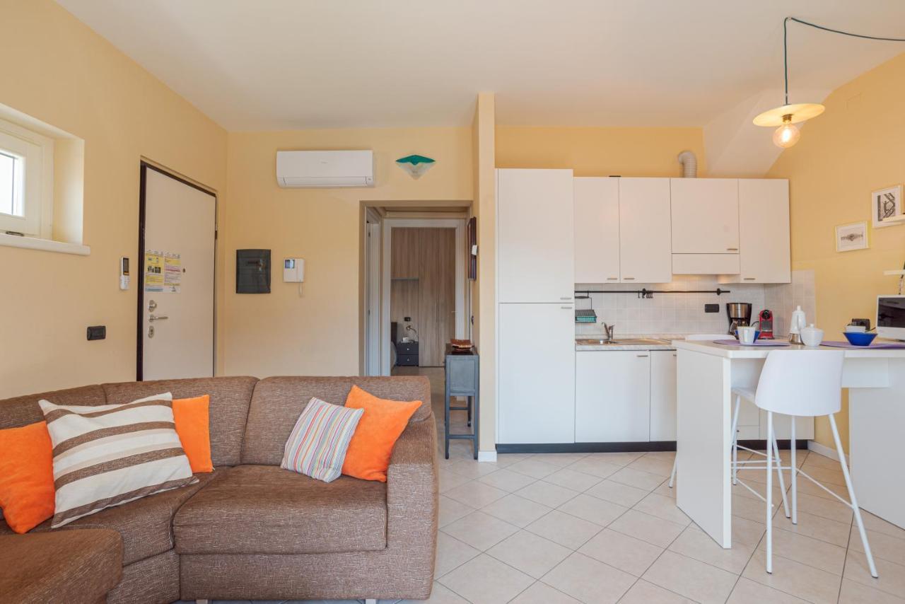 Lake Como Apartment With Balcony And Private Parking Ossuccio Luaran gambar